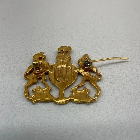 Vintage Shield/Crest Gold Tone Brooch Pin - Picture 3 of 4